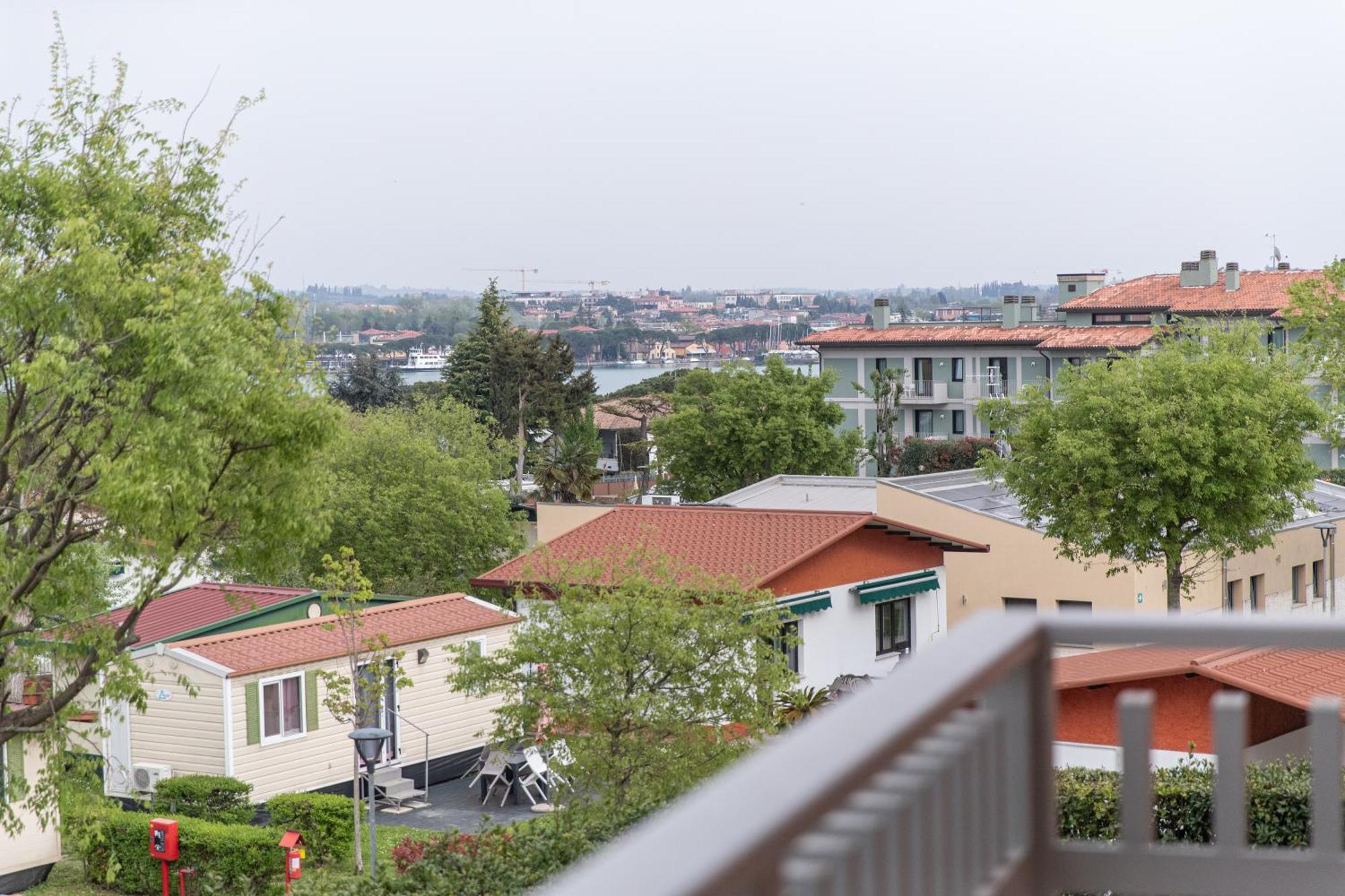 Prestige Garda Home - Ai Cappuccini Песк'єра-дель-Гарда Екстер'єр фото