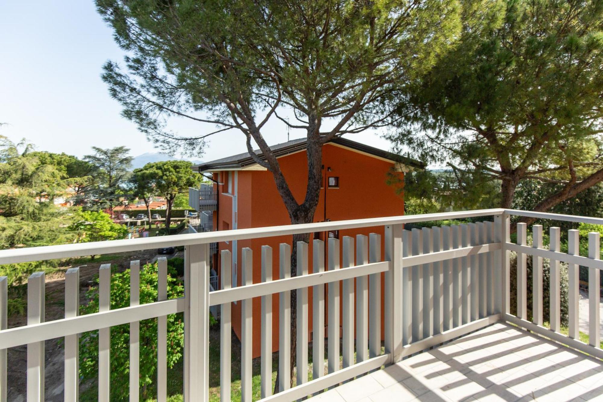 Prestige Garda Home - Ai Cappuccini Песк'єра-дель-Гарда Екстер'єр фото