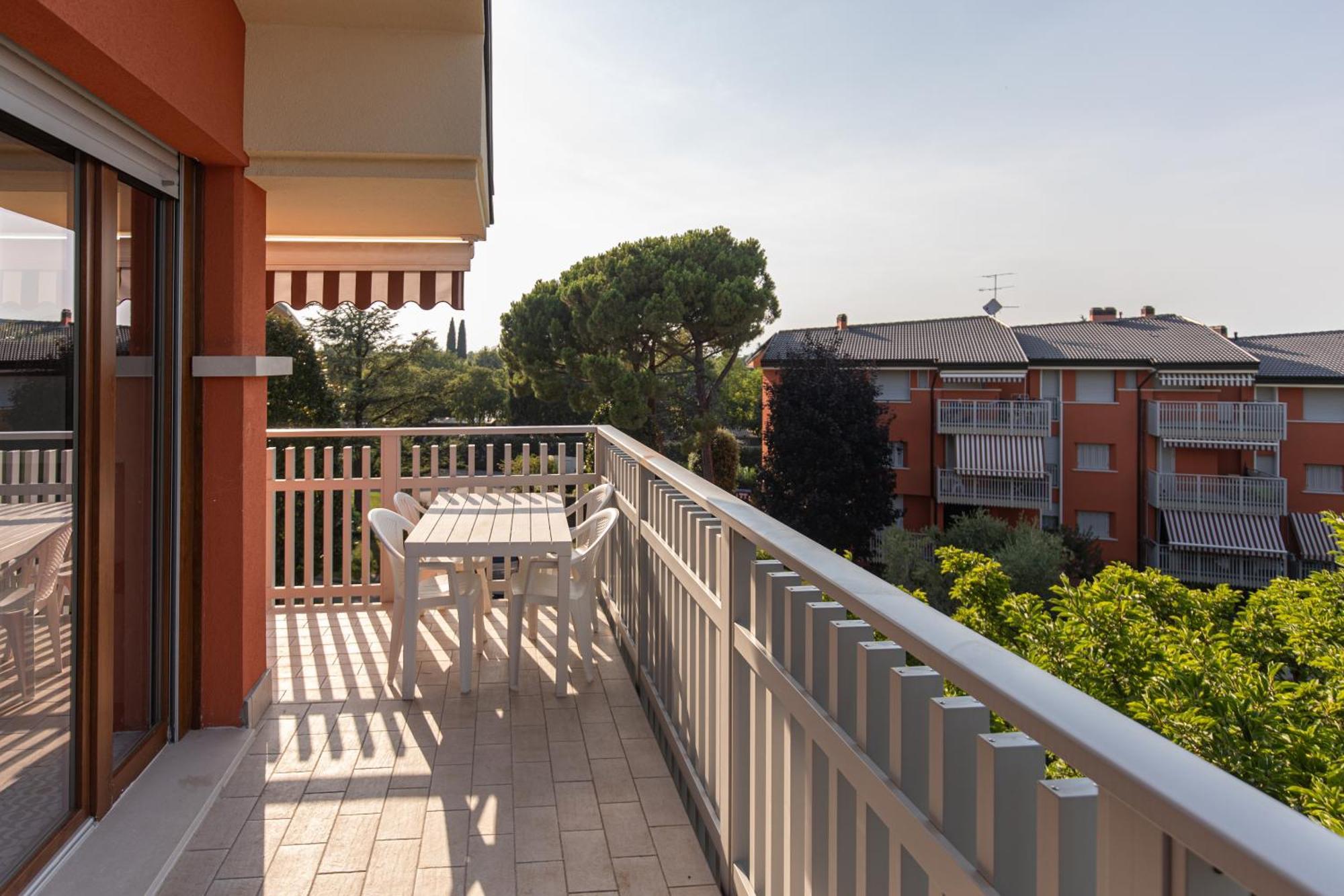 Prestige Garda Home - Ai Cappuccini Песк'єра-дель-Гарда Екстер'єр фото